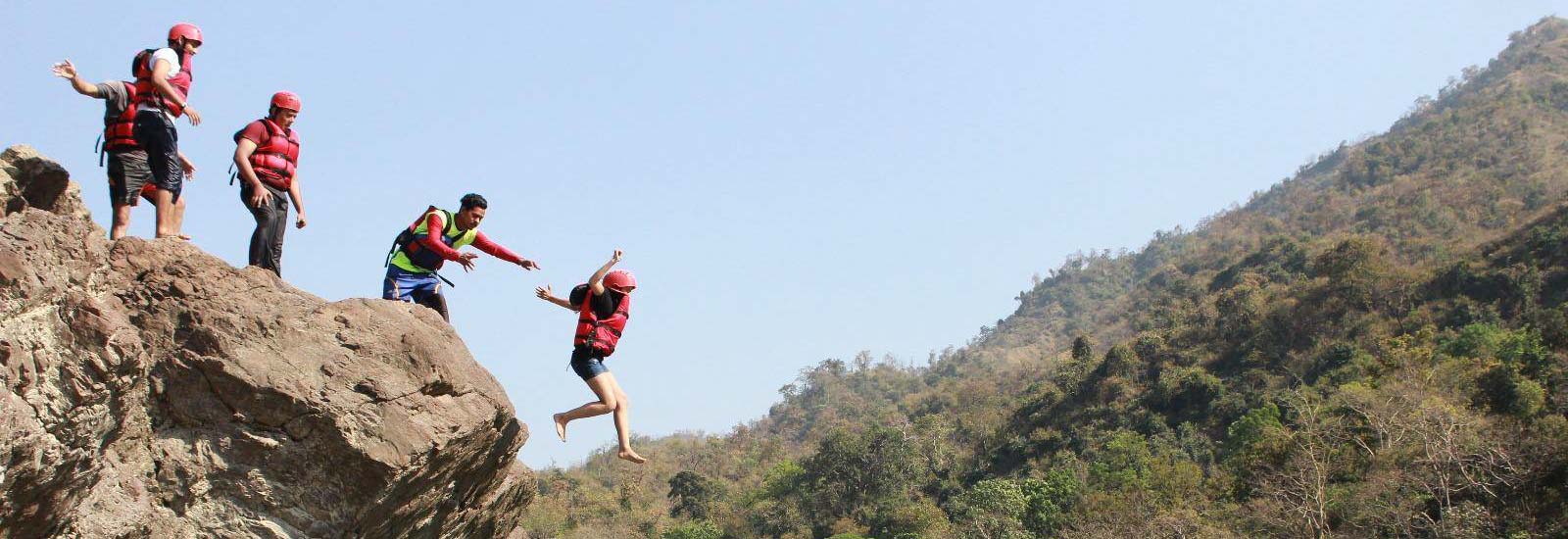 Cliff jumping in Rishikesh
